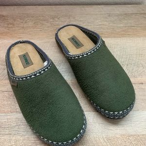 Sorel women’s slip on clogs house shoes 10